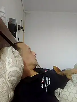 Yraaaar online show from November 13, 2025, 5:50 am