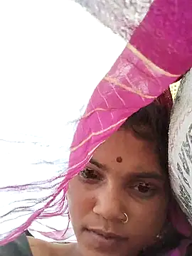 Snapshot of Jooli_cuty chatting on March 13, 2026, 10:11 am Jooli cuty online show from March 13, 2026, 10:11 am