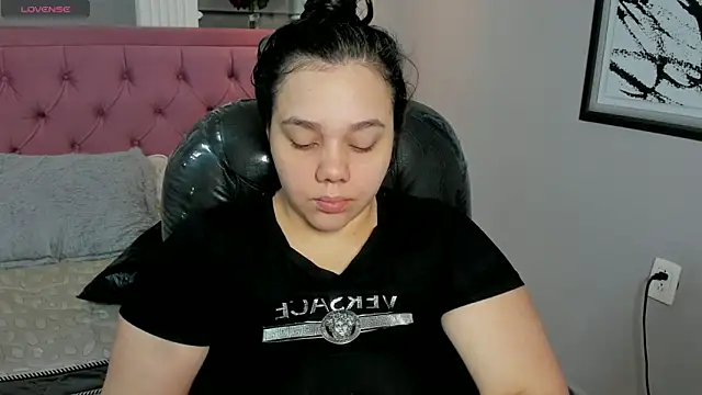 Snapshot of _chelsea_24 chatting on May 17, 2026, 4:25 pm chelsea 24 online show from May 17, 2026, 4:25 pm