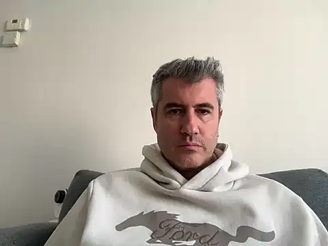 aprendiendo44 online show from November 3, 2025, 2:29 pm