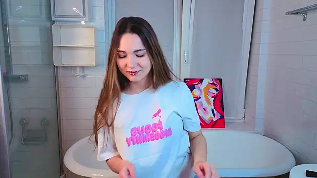 LeenaPuita online show from November 19, 2025, 5:46 pm