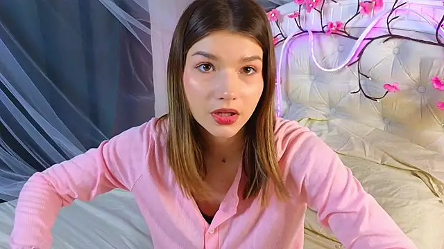 WilmaJohnson online show from March 25, 2026, 7:14 am