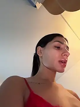 VickyM99 online show from November 11, 2025, 7:41 am