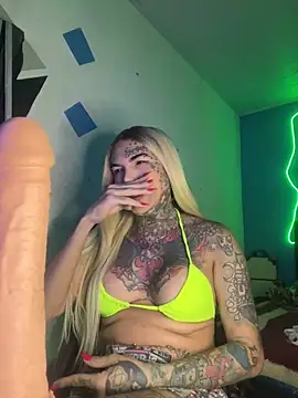 euscarlethotgirl online show from November 16, 2025, 8:58 pm