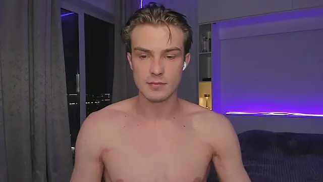 Snapshot of DanteRay chatting on November 29, 2025, 4:43 pm DanteRay online show from November 29, 2025, 4:43 pm