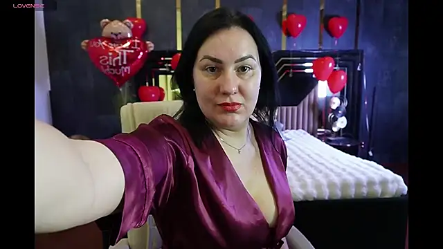 VelvetLuck online show from February 18, 2026, 1:40 pm