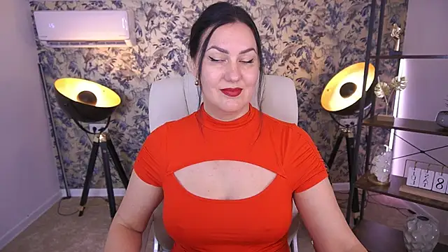 Snapshot of VelvetLuck chatting on July 19, 2026, 12:42 pm VelvetLuck online show from July 19, 2026, 12:42 pm