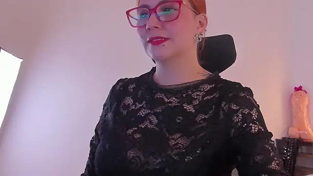 MistressErza online show from July 6, 2026, 7:27 pm