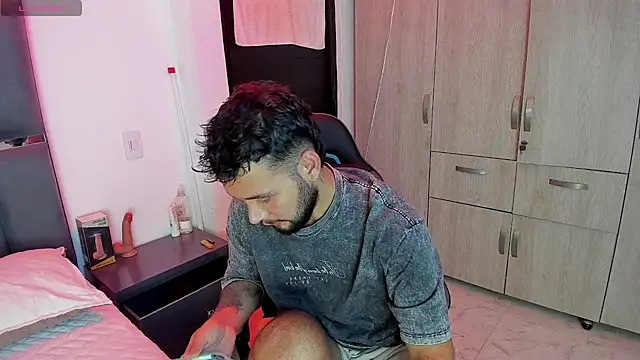 Snapshot of noah_corvelle chatting on November 14, 2025, 1:48 am noah corvelle online show from November 14, 2025, 1:48 am