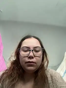 FreakyDreama online show from February 19, 2026, 6:04 pm