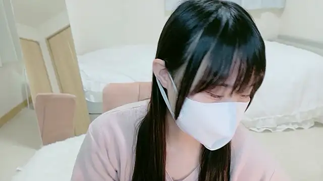 im hina2 online show from December 1, 2025, 4:17 am