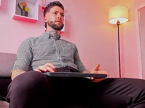 Supreme Alpha online show from November 26, 2025, 7:37 pm