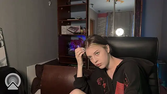 t files x online show from April 30, 2026, 2:51 am