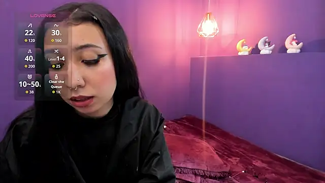 Isabella Crofts online show from March 3, 2026, 3:01 am