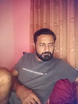 Snapshot of RubyEntity chatting on November 16, 2025, 6:24 pm RubyEntity online show from November 16, 2025, 6:24 pm