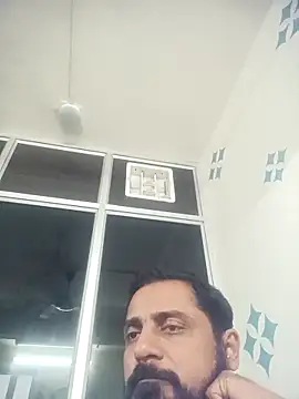 Snapshot of RubyEntity chatting on November 18, 2025, 7:46 am RubyEntity online show from November 18, 2025, 7:46 am