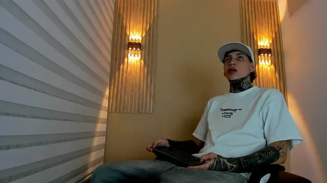 Snapshot of DANTE_ARMSTRONG chatting on November 28, 2025, 3:42 am DANTE ARMSTRONG online show from November 28, 2025, 3:42 am