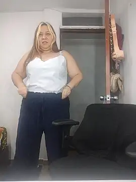 sharon-D online show from November 18, 2025, 9:14 am