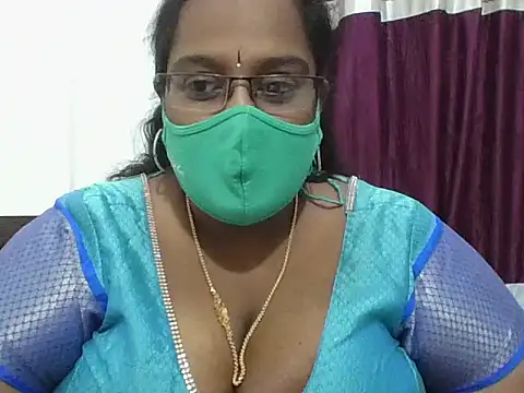 hootypriya online show from February 2, 2026, 1:32 pm