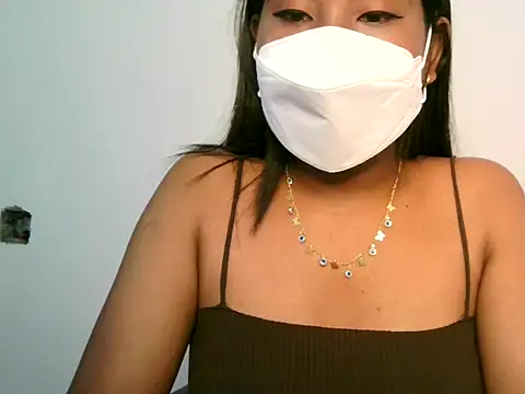 JENNY 20025 online show from November 9, 2025, 4:11 am