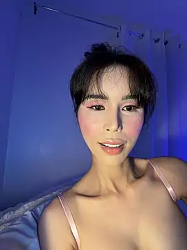 miss ditey09 online show from April 16, 2026, 9:39 pm