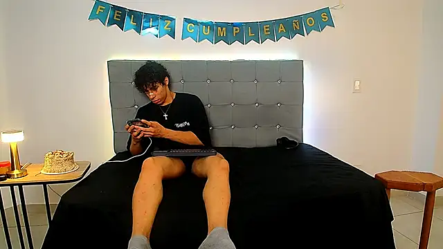 Snapshot of chris_evans27 chatting on November 29, 2025, 3:20 am chris evans27 online show from November 29, 2025, 3:20 am