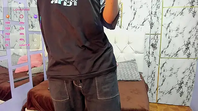 Elian Julian online show from November 6, 2025, 12:33 am