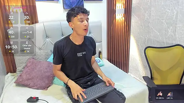 Elian Julian online show from November 11, 2025, 1:27 am