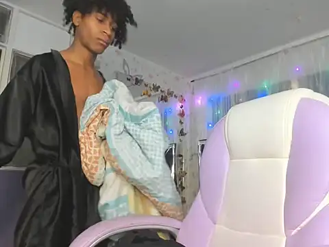 Snapshot of Santy_bigcock_01 chatting on January 14, 2026, 5:51 pm Santy bigcock 01 online show from January 14, 2026, 5:51 pm