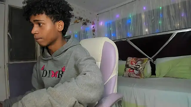 Santy bigcock 01 online show from March 24, 2026, 11:48 am