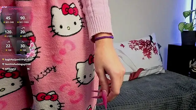 Snapshot of violetwluv chatting on November 20, 2025, 6:40 pm violetwluv online show from November 20, 2025, 6:40 pm