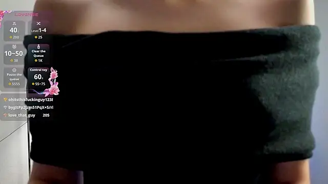 Snapshot of violetwluv chatting on December 2, 2025, 8:26 pm violetwluv online show from December 2, 2025, 8:26 pm