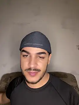 MorenoVelvet online show from December 22, 2025, 9:34 pm