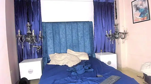 PiperrCry online show from November 15, 2025, 4:43 am