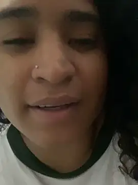 alana-silva online show from April 15, 2026, 3:24 am