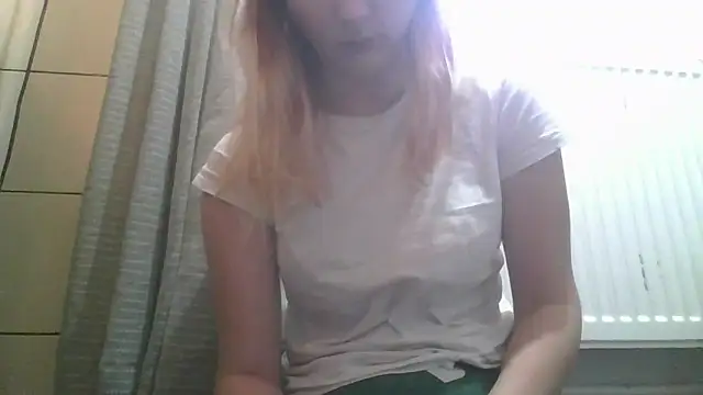 dirty sasha00 online show from April 5, 2026, 4:09 am