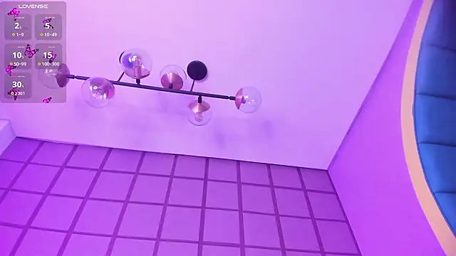 Snapshot of giamonroe chatting on February 16, 2026, 4:25 pm giamonroe online show from February 16, 2026, 4:25 pm