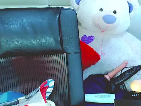 NharaBigCock online show from December 2, 2025, 3:51 pm