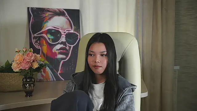 ArdelleRas online show from November 5, 2025, 5:07 am