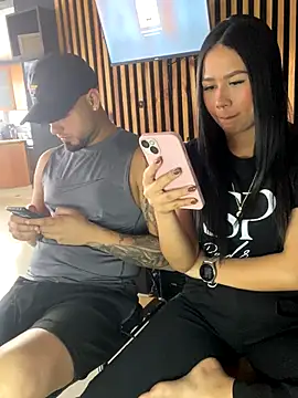 Snapshot of Brandon_girls69hot chatting on November 6, 2025, 7:37 pm Brandon girls69hot online show from November 6, 2025, 7:37 pm