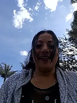 misshot 02 online show from February 9, 2026, 8:13 pm