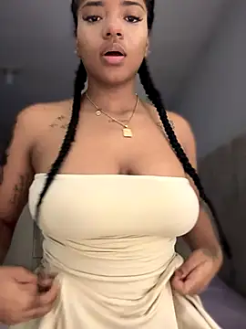 Snapshot of Irishottt chatting on November 17, 2025, 10:26 pm Irishottt online show from November 17, 2025, 10:26 pm