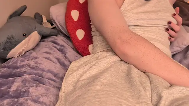 chloehollis online show from November 22, 2025, 6:07 pm