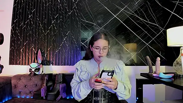 Obsidian mistress online show from November 13, 2025, 7:02 pm