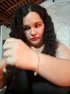 Snapshot of Reichel05_ chatting on November 22, 2025, 5:50 am Reichel05 online show from November 22, 2025, 5:50 am