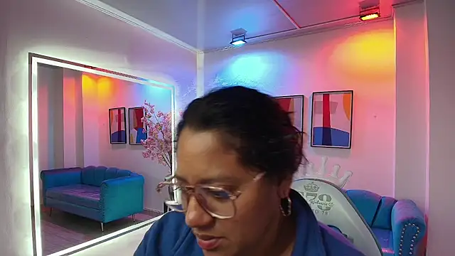 Snapshot of Alondra_gomexxx chatting on November 27, 2025, 3:30 am Alondra gomexxx online show from November 27, 2025, 3:30 am