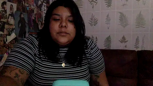 annoyedputa online show from November 10, 2025, 4:55 am