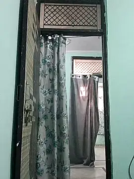 sanjana077 online show from February 11, 2026, 6:51 am