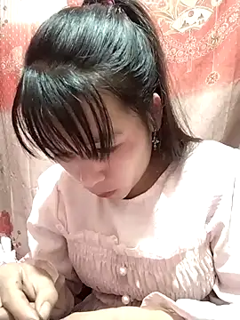 Snapshot of bupbe-baby chatting on November 9, 2025, 2:04 pm bupbe-baby online show from November 9, 2025, 2:04 pm