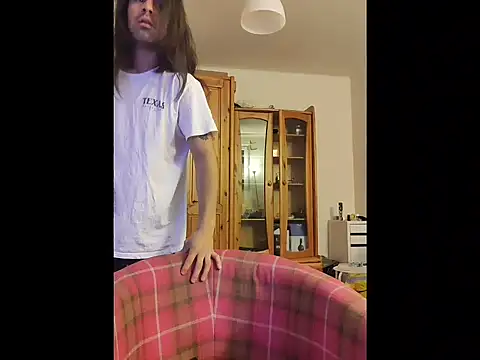 CharlyHemax online show from November 6, 2025, 9:26 pm